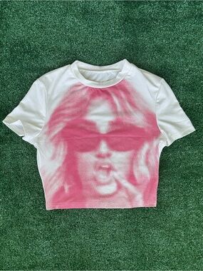 SHEIN Halftone Face Graphic Crop Baby Tee White Pink Print Stretchy Y2K Size XS